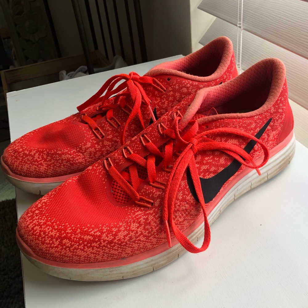 nike running shoes